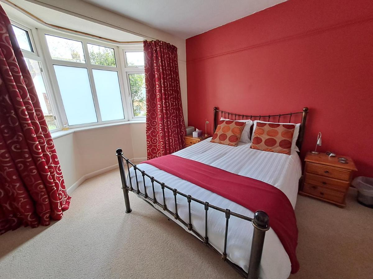 브라이턴 Quiet Comfortable Patcham Studio Free Parking Hallway Shared With Host 아파트 외부 사진